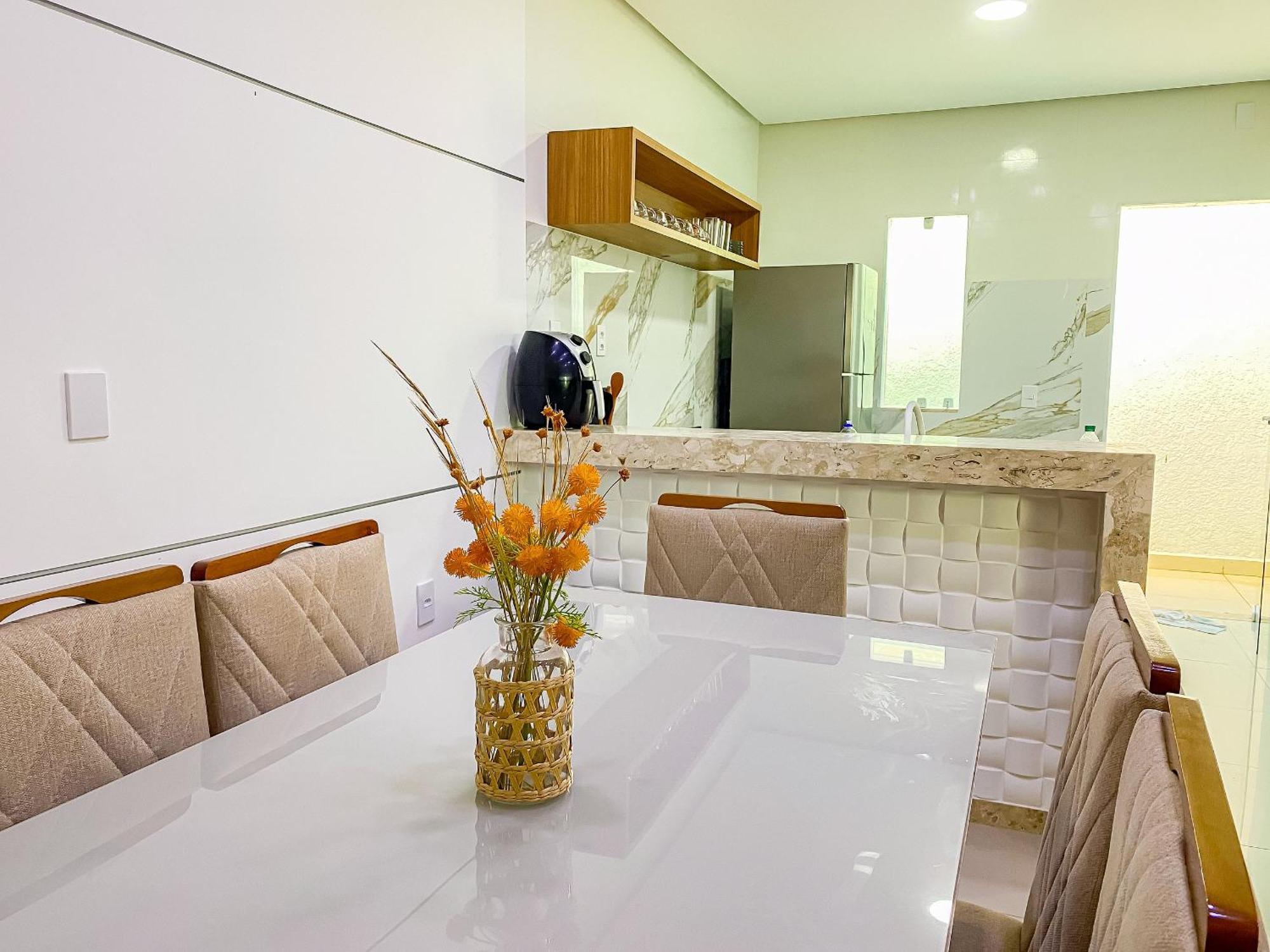 Casa Com 4 Quartos Em Com Piscina E Area Gourmet Proximo A De Taperapua Casa de férias