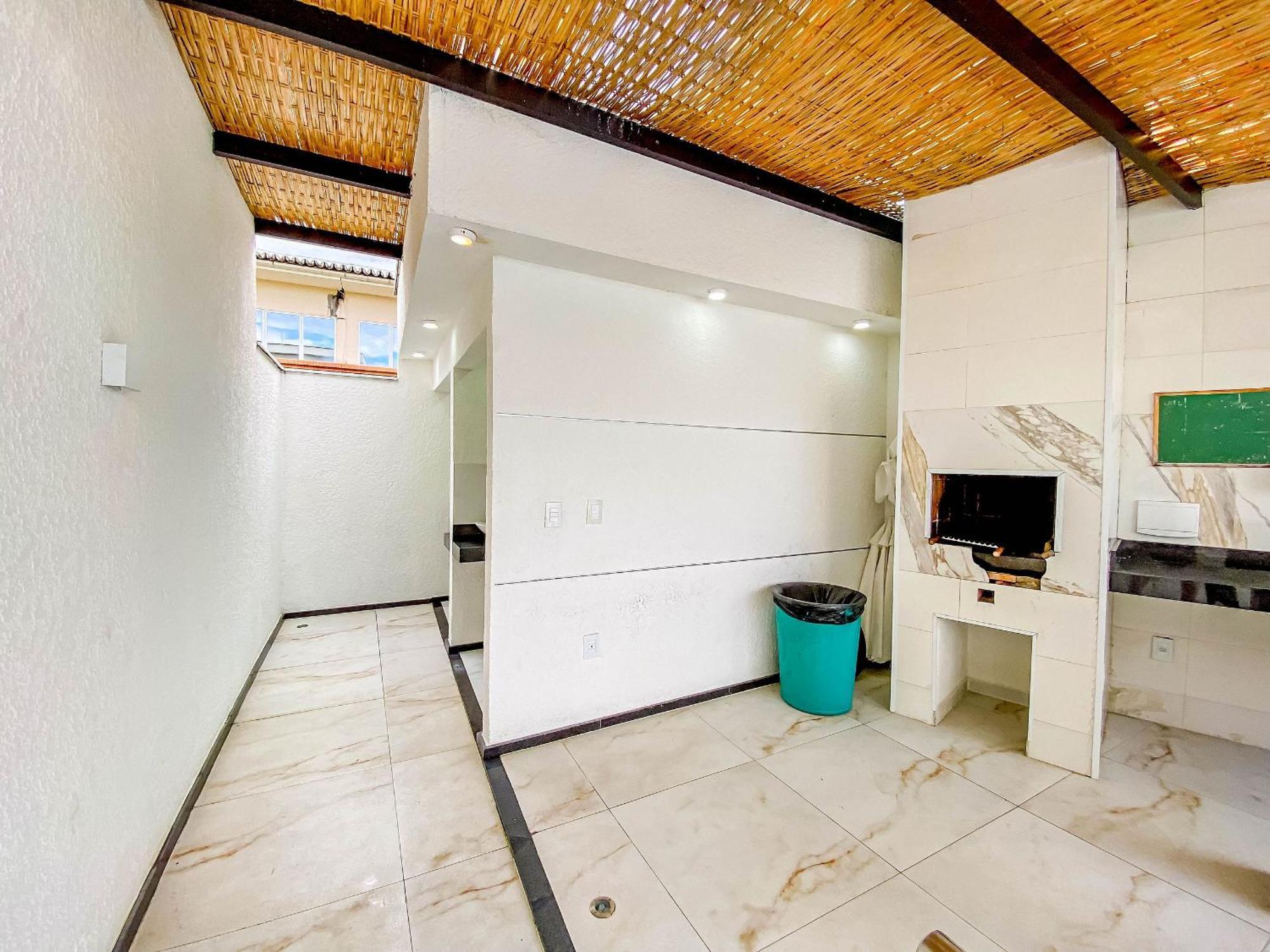 Casa Com 4 Quartos Em Com Piscina E Area Gourmet Proximo A De Taperapua * Porto Seguro