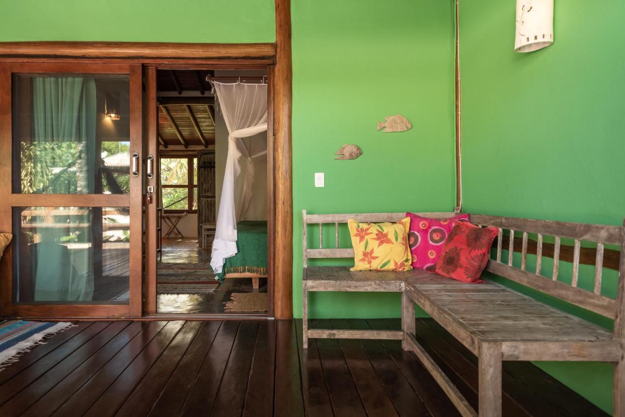 Suites Bangalo Chic Espelho Outeiro Acomodação com café da manhã  Porto Seguro