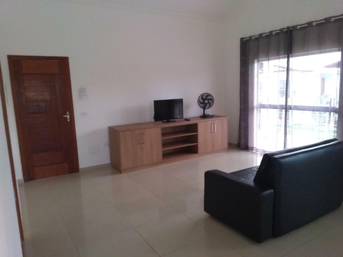 Luxo A 100 Metros Da Praia *
