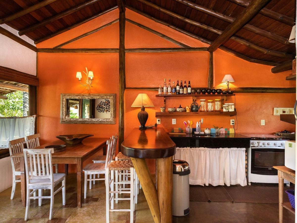 Suites Bangalo Chic Espelho Outeiro Acomodação com café da manhã 