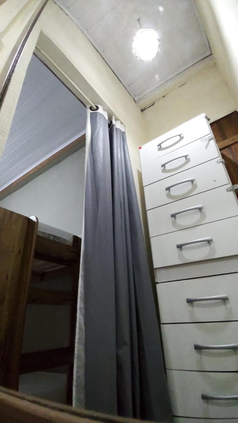 Tiwa E - 24h Hostel
