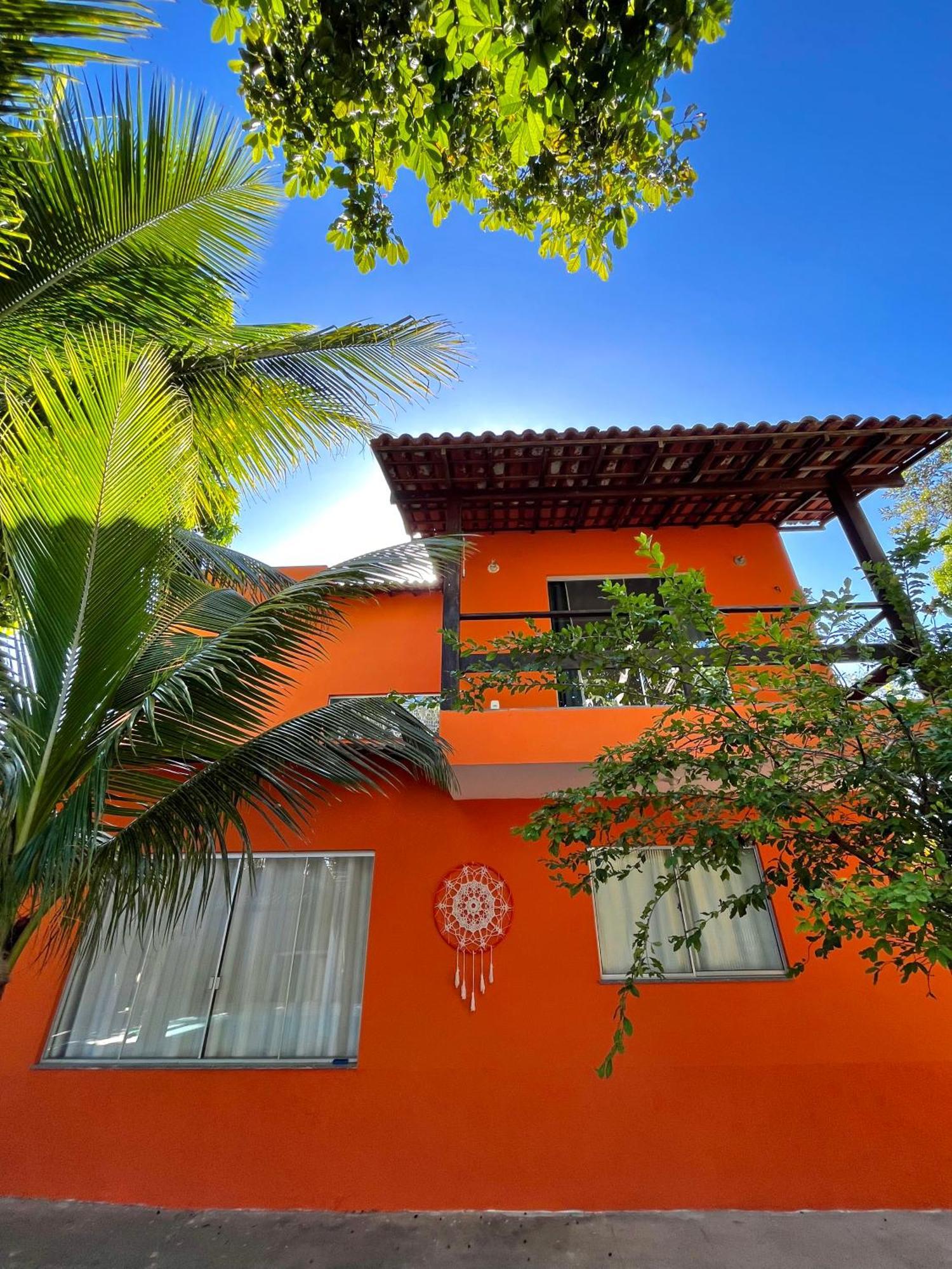 Casa Espacosa Com Piscina, No Bairro De Arraial D Ajuda, A 7 Minutos Da